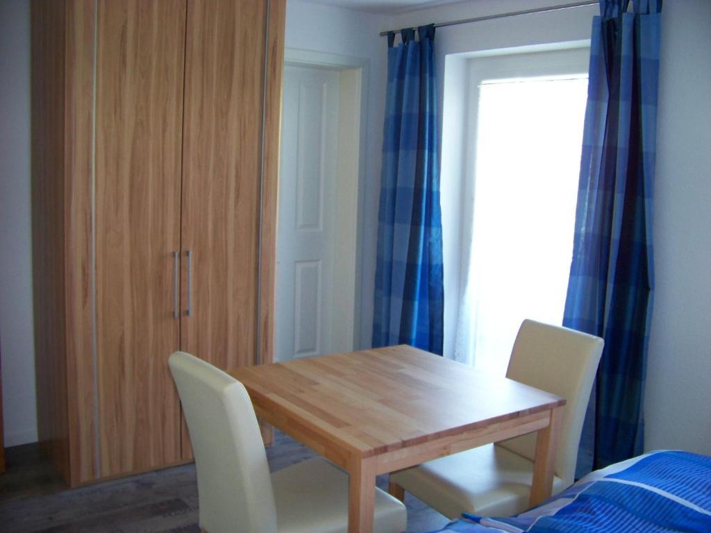 Hostel Dreimäderlhaus Rieden Füssen Zimmer foto